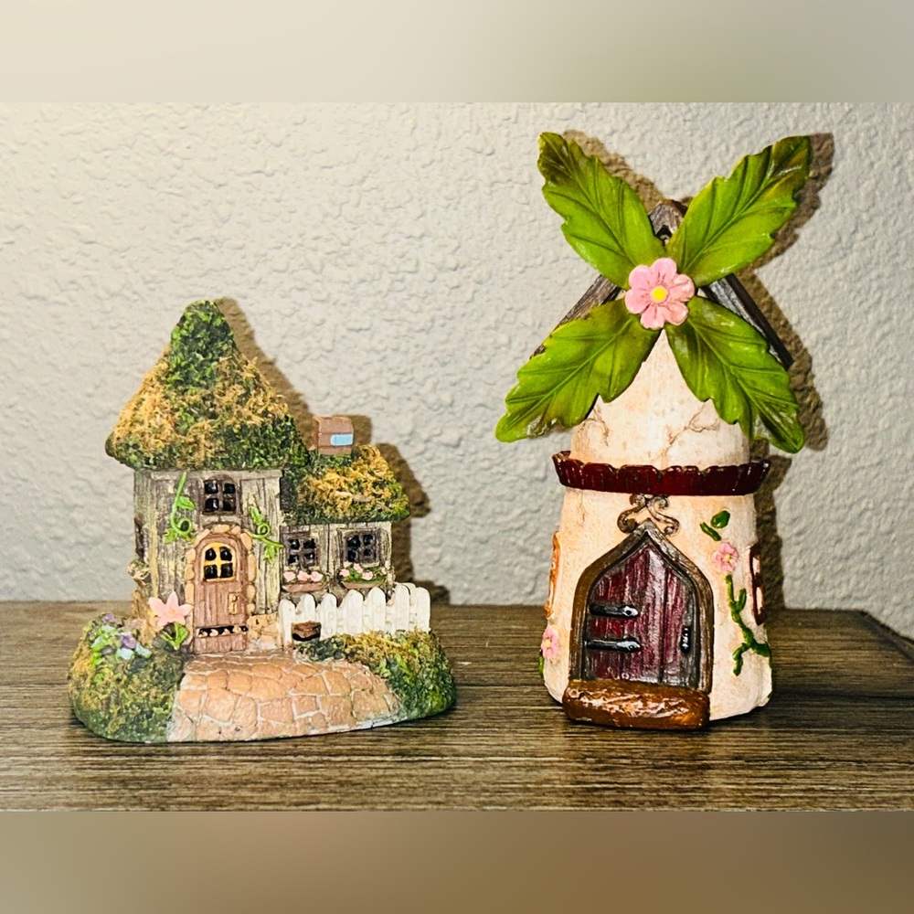 Fairy Garden House- Fairy Garden Accessories- Fairy Windmill Excellent Condition - Picture 3 of 7